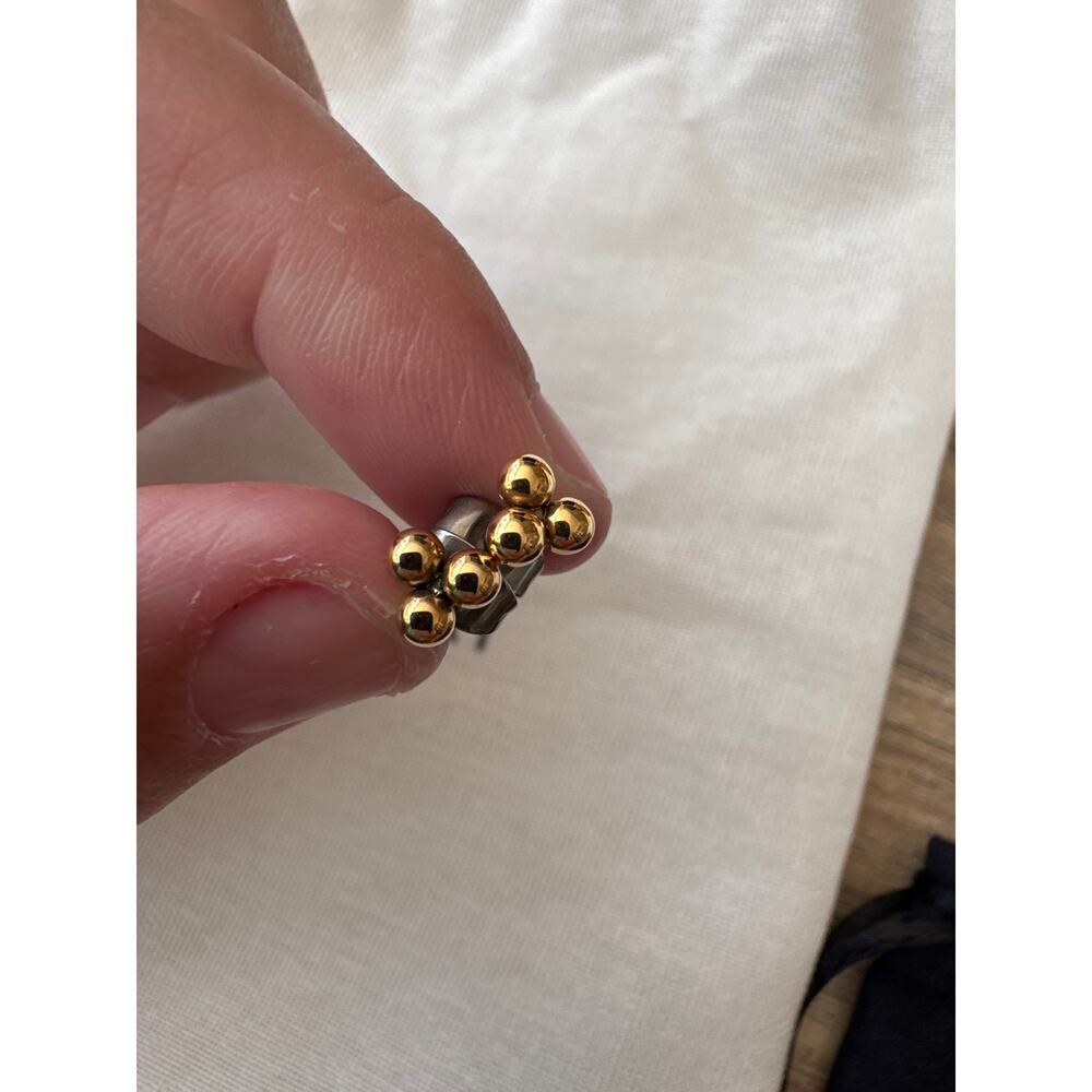 Mejuri Spheres Cluster Cloud Earring Studs - Picture 4 of 5